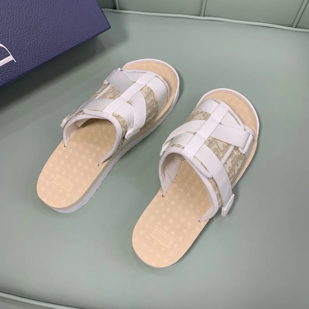 Factory price: 280💰 Dior men's counters are selling sandals at the same time ✔️Imported brand printing/selected high-quality calfskin, highlighting high-end elegance, exquisite workmanship, soles: original soles specially provided by the original factory, hot-selling physical products🔥Normal size: 38-44, customized 45